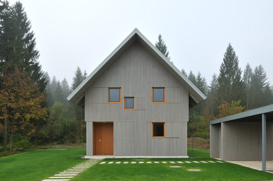 House R | Casas Unifamiliares | Bevk Perović Arhitekti